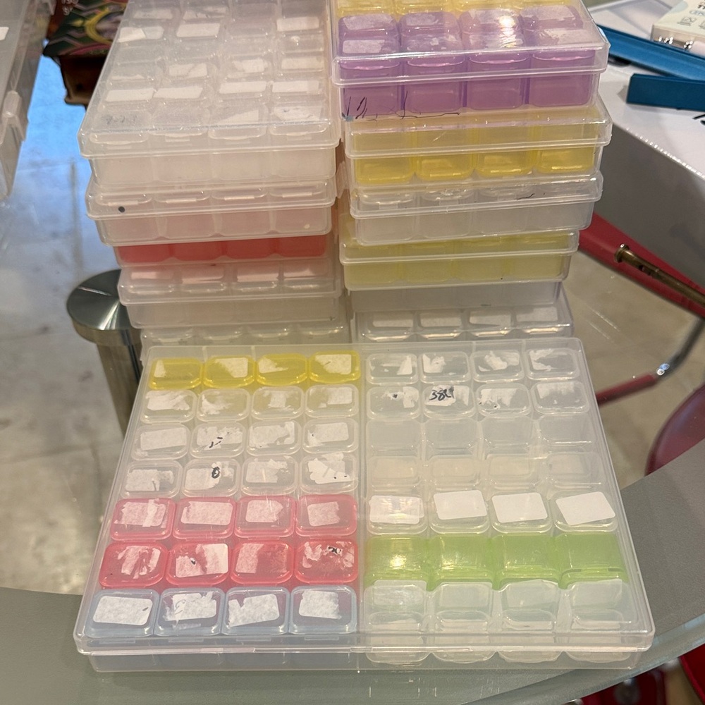 Clear Multi-Compartment diamond Bead Storage Organizer - Assorted Accent Colors